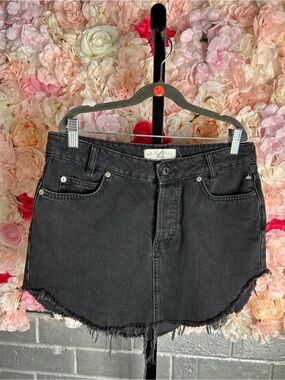 Free People We The Free Black Denim Mini Skirt Size 4 Raw Hem Distressed